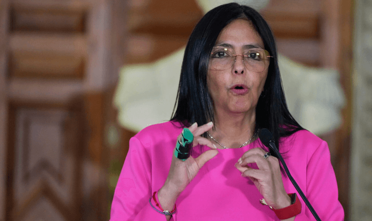 Конституционная палата Верховного суда Венесуэлы постановила, что вице-президент Делси Родригес будет исполнять обязанности главы государства