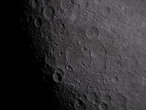 Столкновение с Луной способно переписать историю нашей Солнечной системы