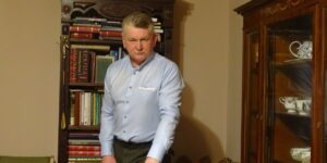 Хвалил Лукашенко и оскорблял украинцев: в Польше скандальный политик профинансировал армию РФ»>