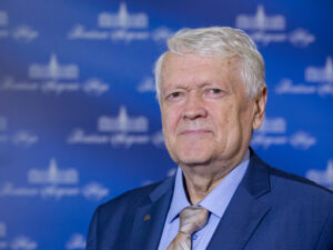 Академик Александр Асеев празднует 80-летие